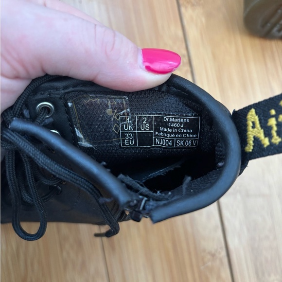 Dr. Martens Black Zip Up Kids Boots - Picture 4 of 5